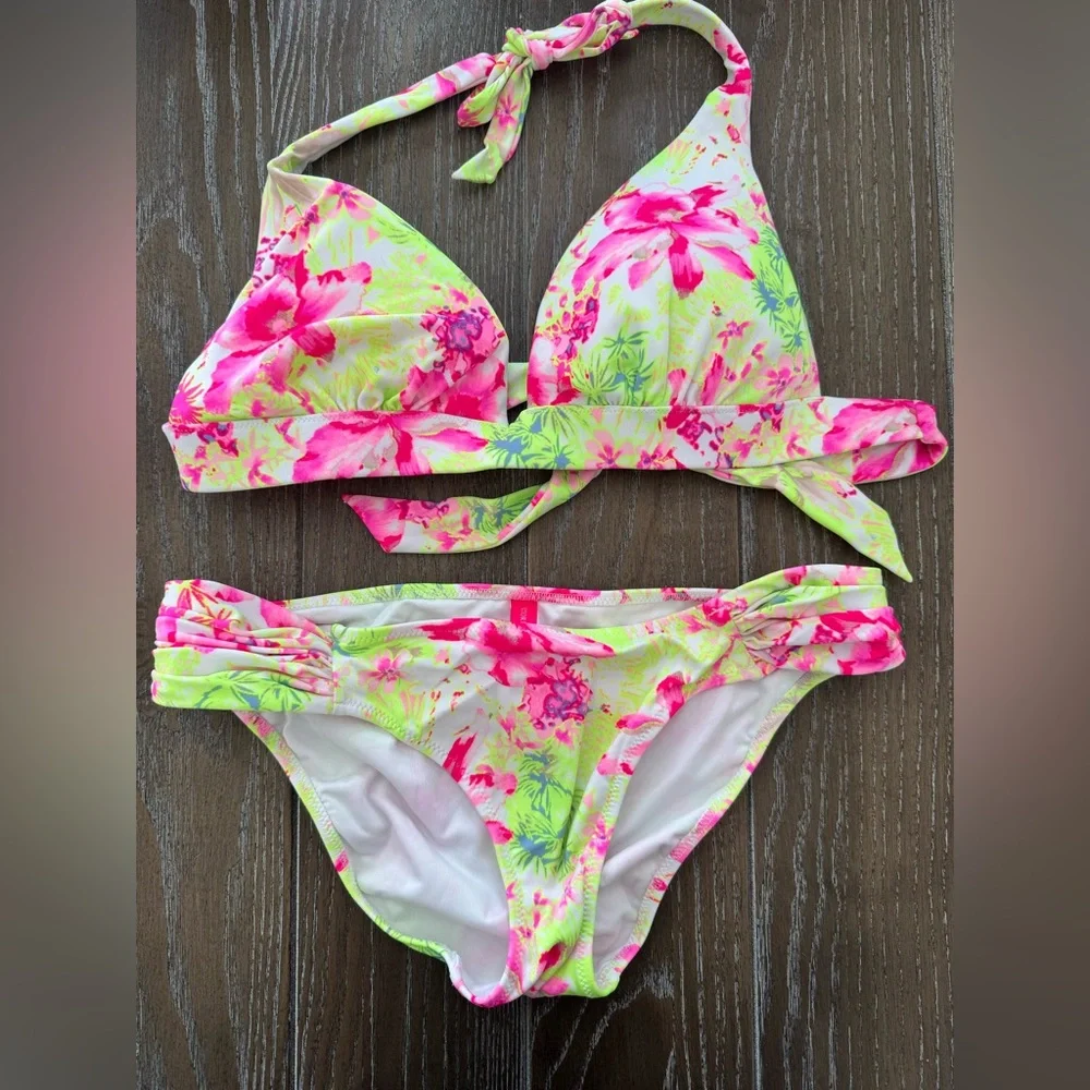Victoria's Secret Floral Bikini Size Medium - Picture 2 of 6